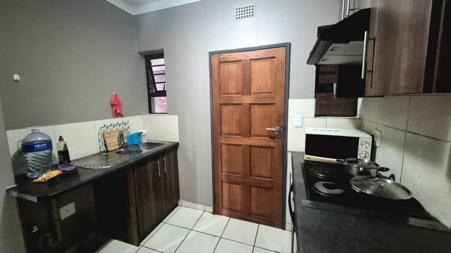 2 Bedroom Property for Sale in Van Der Hoff Park North West